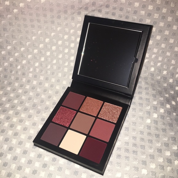 HUDA BEAUTY Other - Huda Beauty Mauve Obsessions Palette- NIB